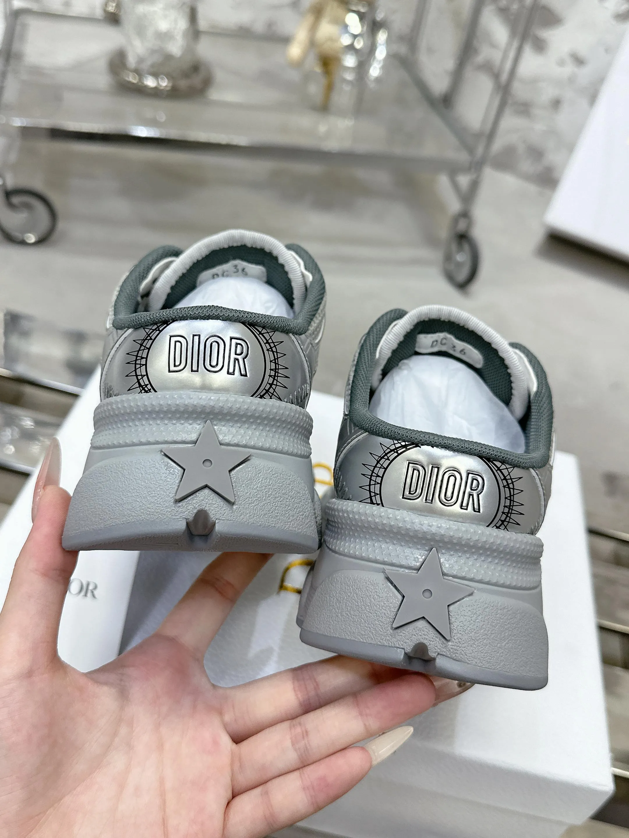 Christian Dior シルバー クロノスニーカー - 画像 (8)