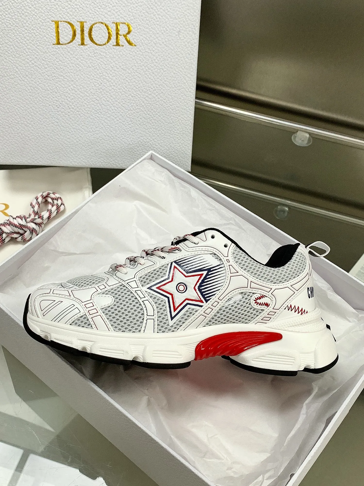 Dior 2024 Chrono 白黒厚底スニーカー - 画像 (4)