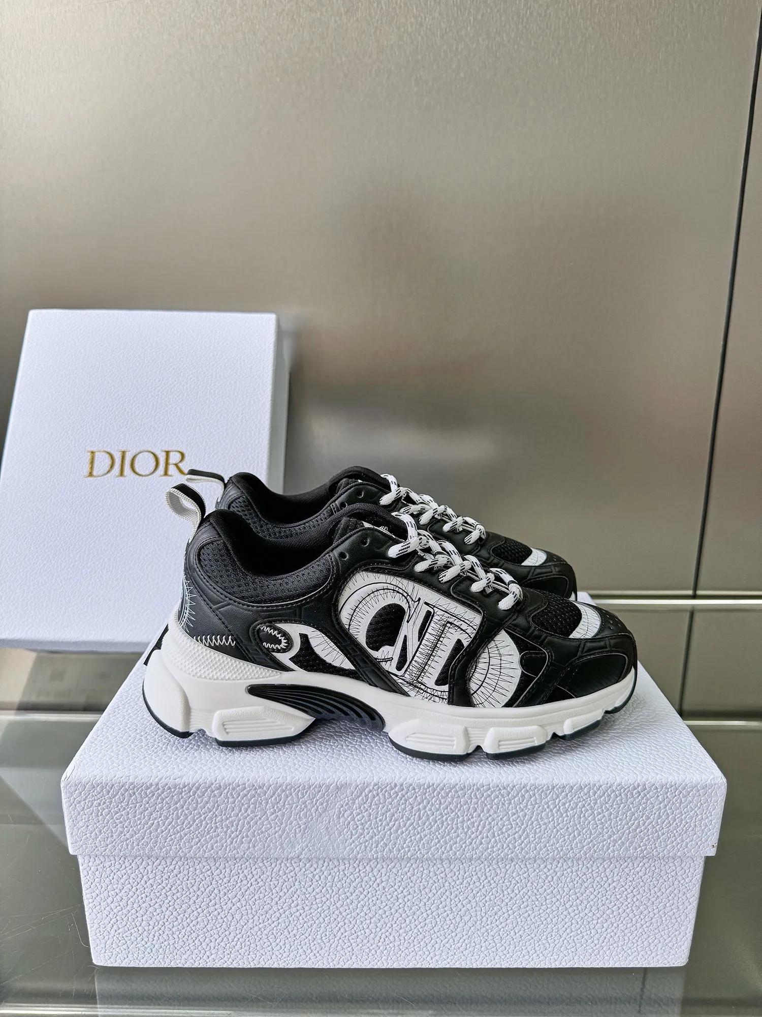 Dior 2024新作 Chrono ブラック厚底スニーカー