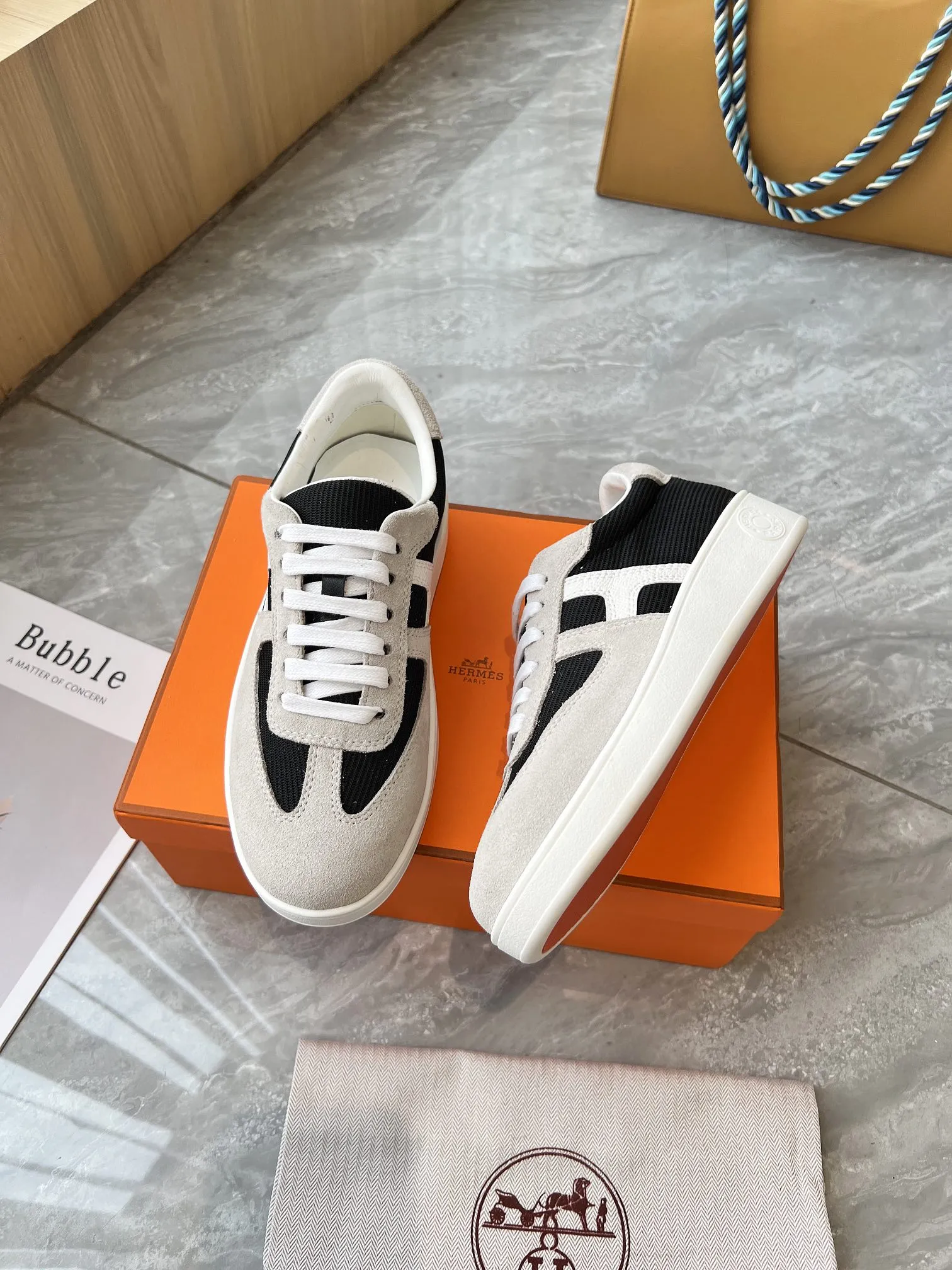 HERMES エルメス 黒白 スニーカー 韓国風 - 画像 (4)