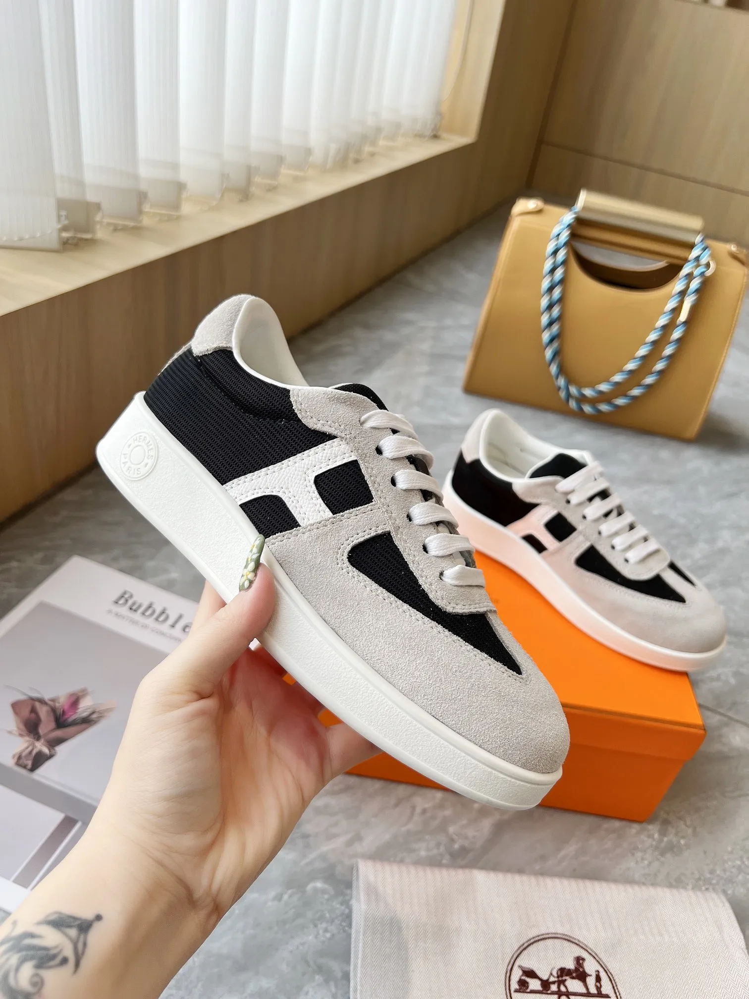 HERMES エルメス 黒白 スニーカー 韓国風 - 画像 (9)