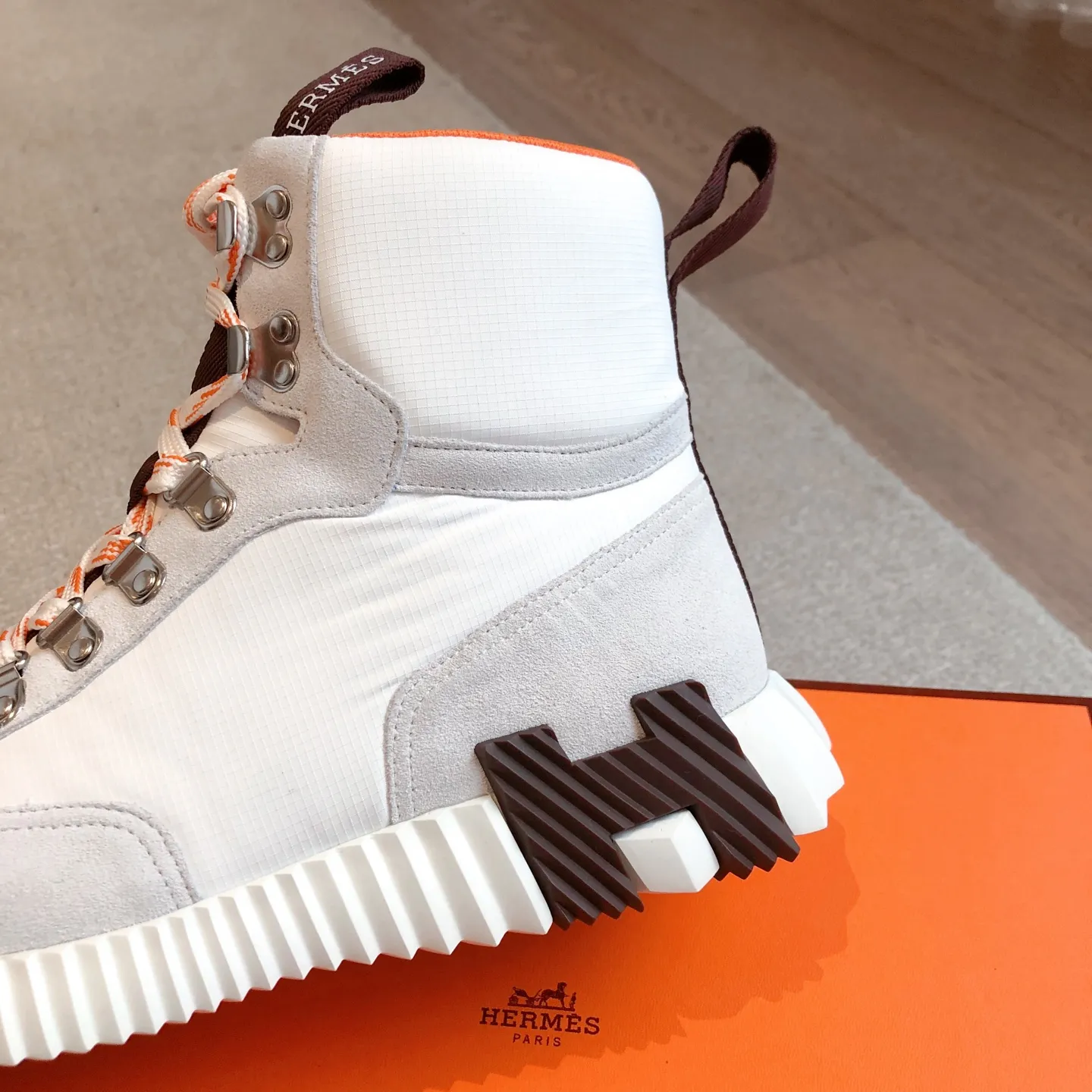 Hermès SS25新作 ホワイトブーツ メンズ - 画像 (6)