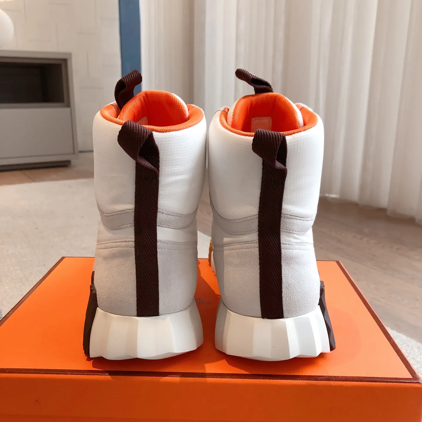 Hermès SS25新作 ホワイトブーツ メンズ - 画像 (7)