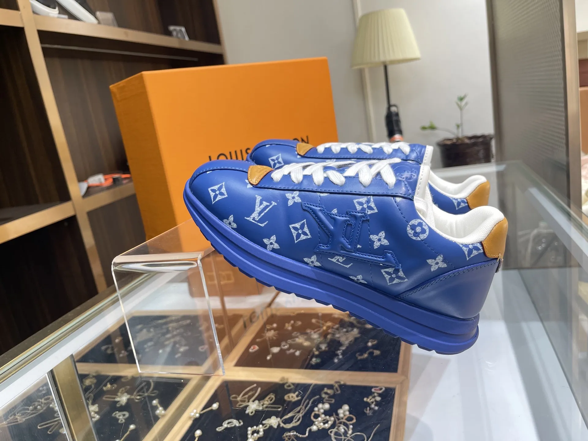 Louis Vuitton Buluカジュアルシューズ2025年秋冬新作 - 画像 (9)