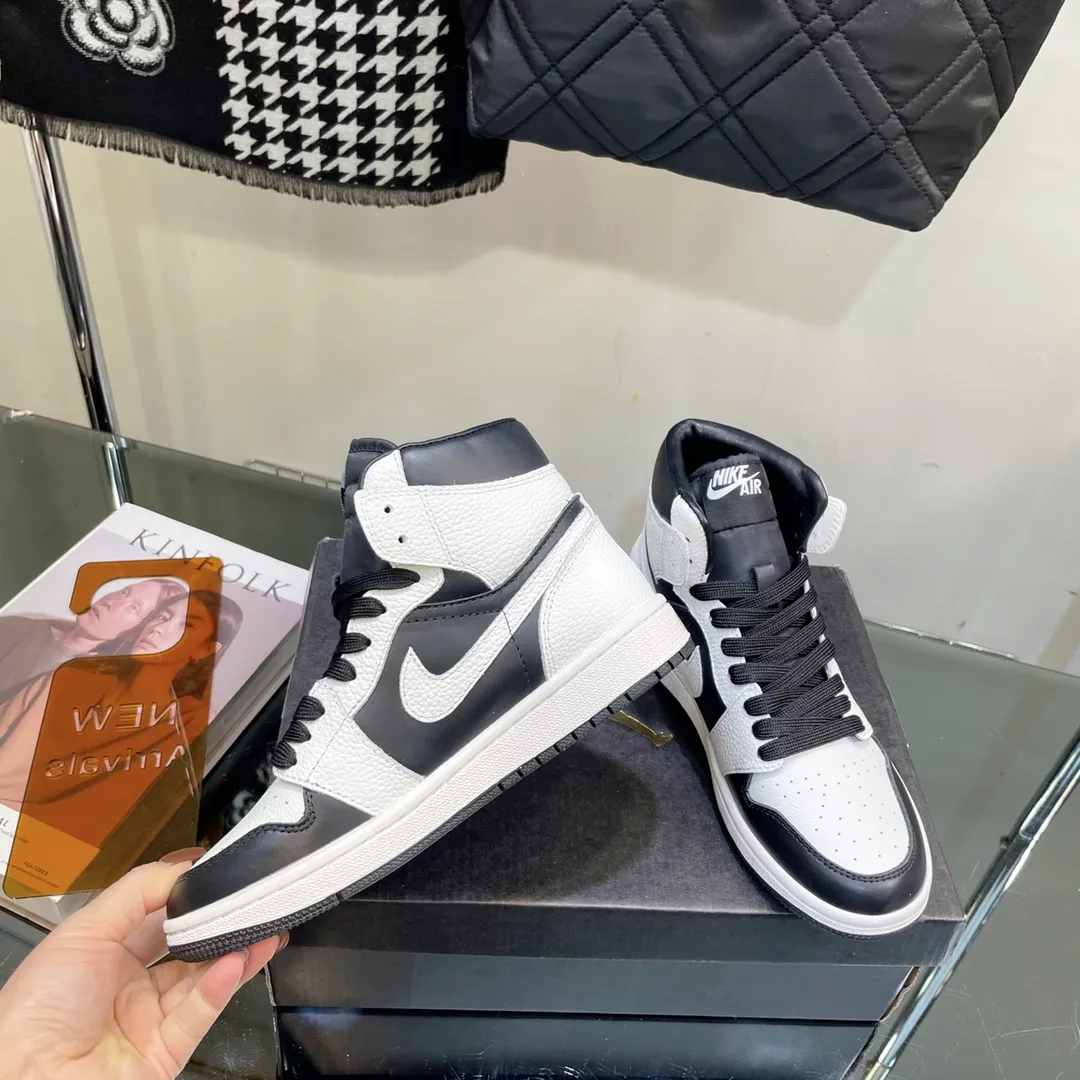 Nike WMNS Air Jordan 1 Mid Light Bone ホワイト/ブラック - 画像 (3)