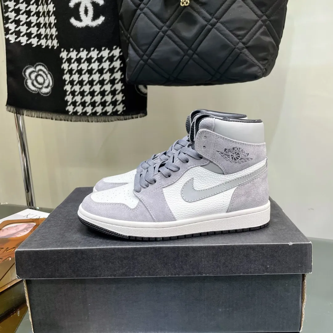Nike WMNS Air Jordan 1 Mid Light Bone グレー中帮 - 画像 (6)