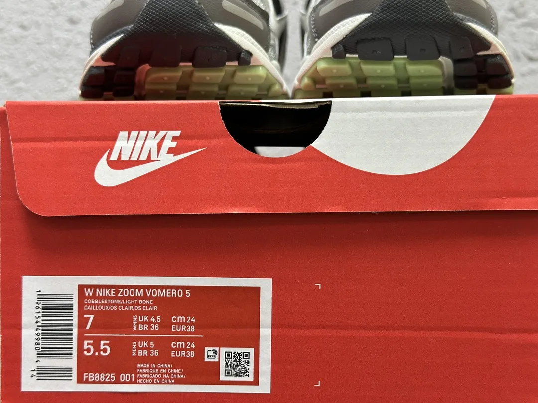 Nike Zoom Vomero 5 SP Vast Grey Sail 復古ランニングシューズ - 画像 (7)