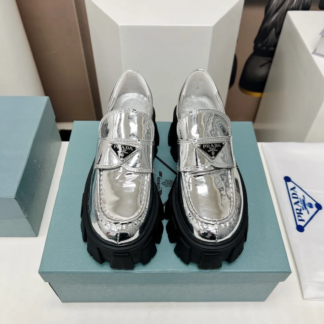 PRADA 2023春シルバースリッポンシューズ - 画像 (3)