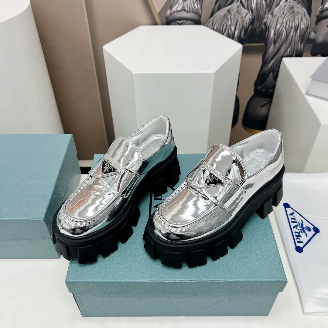 PRADA 2023春シルバースリッポンシューズ - 画像 (4)