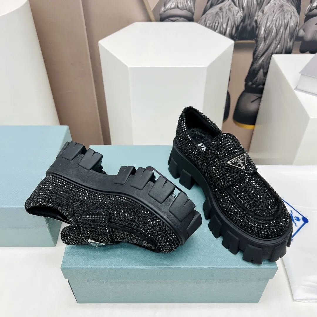 PRADA 2023春季黒色マドレーヌ厚底カジュアルシューズ - 画像 (8)