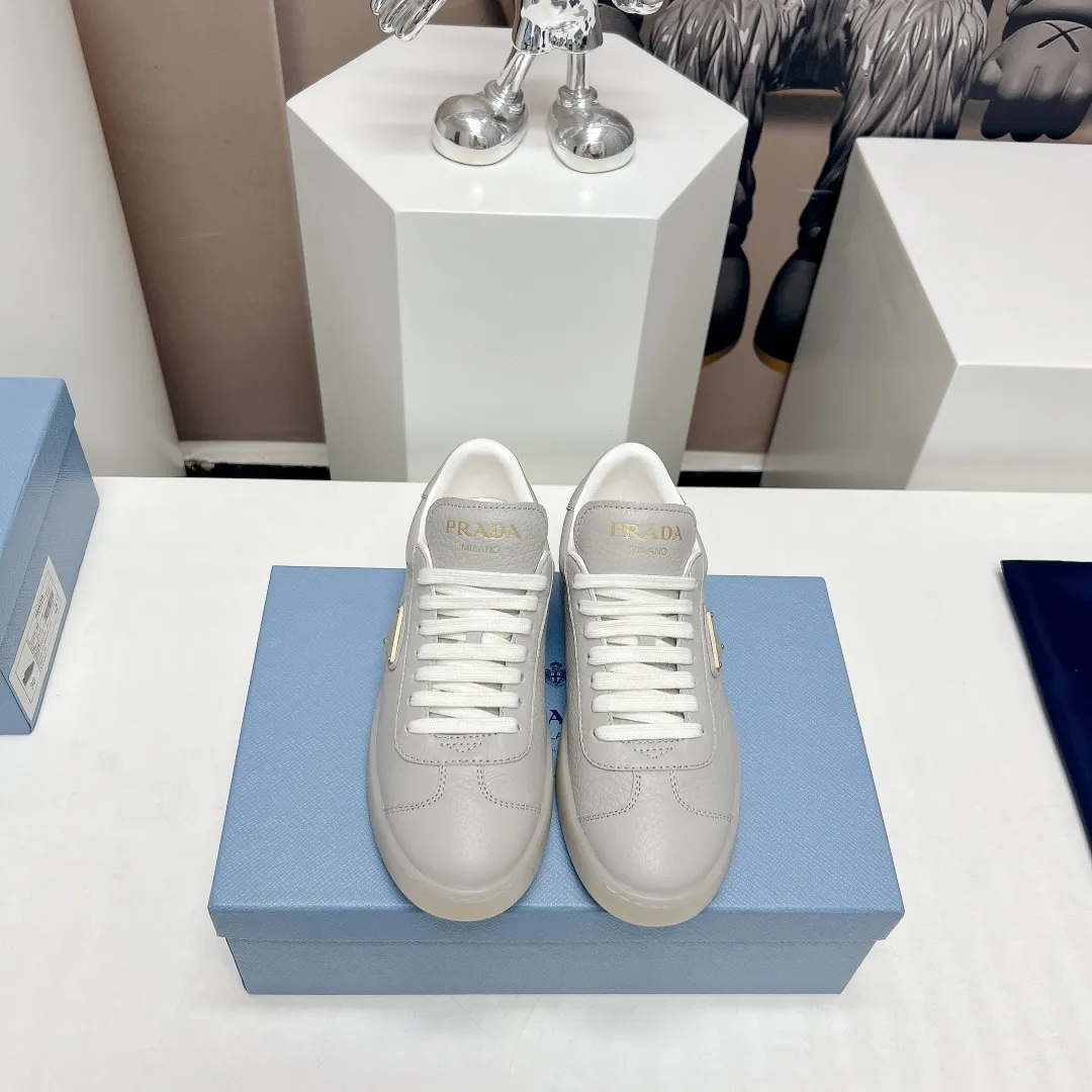 PRADA プラダ グレー 三角標休閒鞋 2024春季 - 画像 (4)