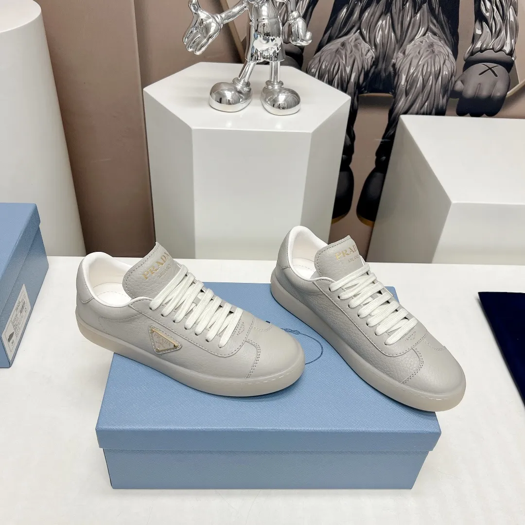 PRADA プラダ グレー 三角標休閒鞋 2024春季 - 画像 (3)