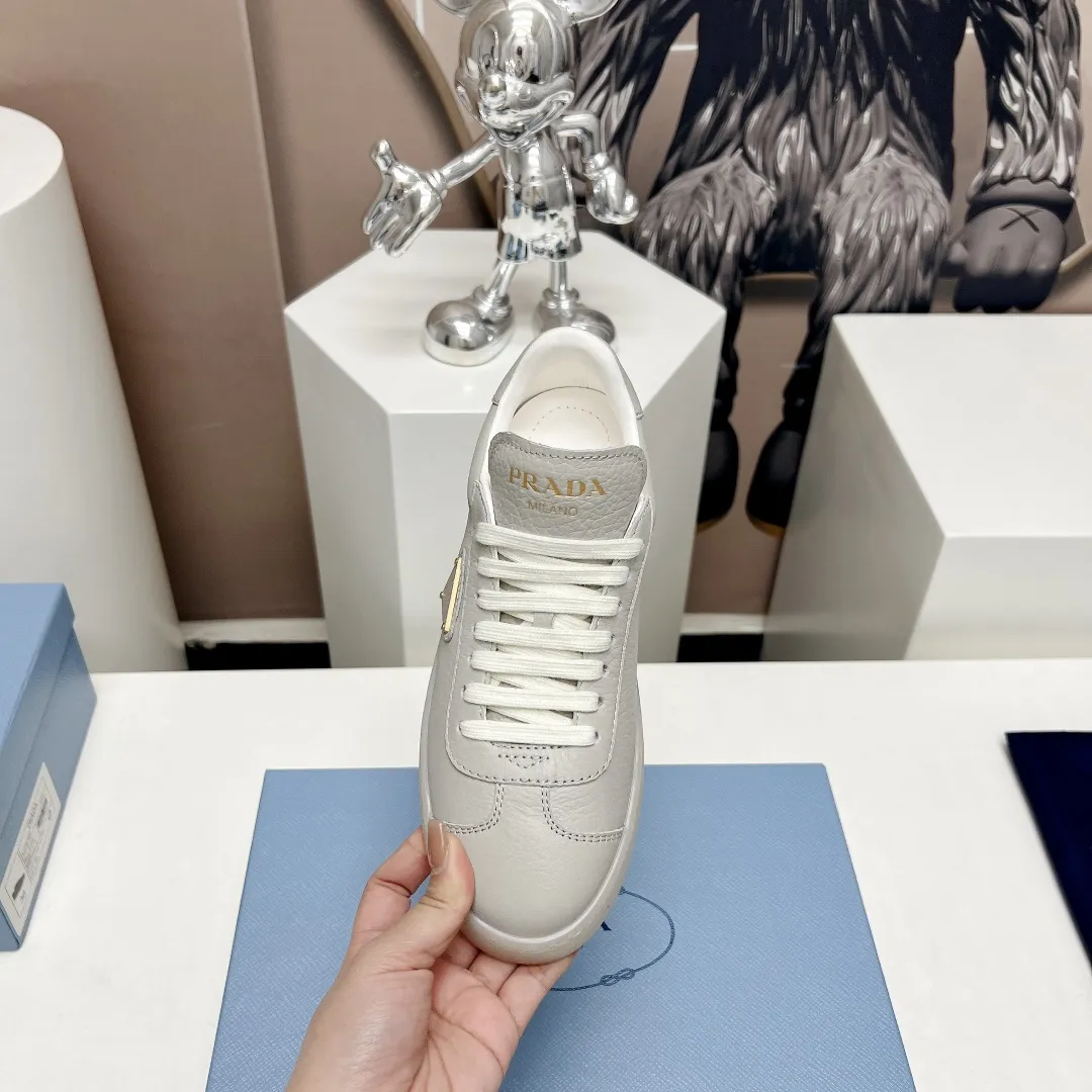 PRADA プラダ グレー 三角標休閒鞋 2024春季 - 画像 (7)