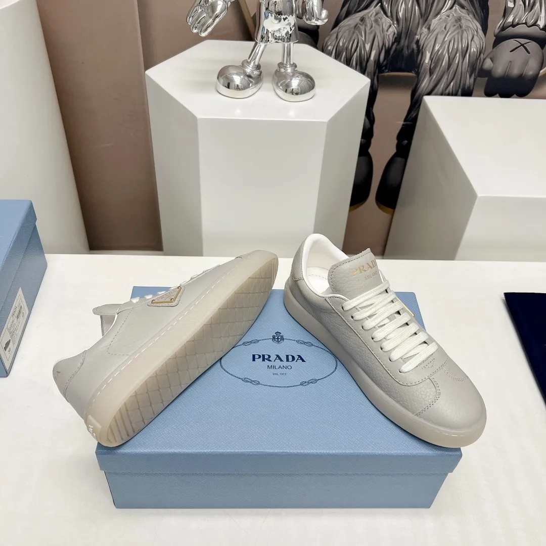 PRADA プラダ グレー 三角標休閒鞋 2024春季 - 画像 (10)