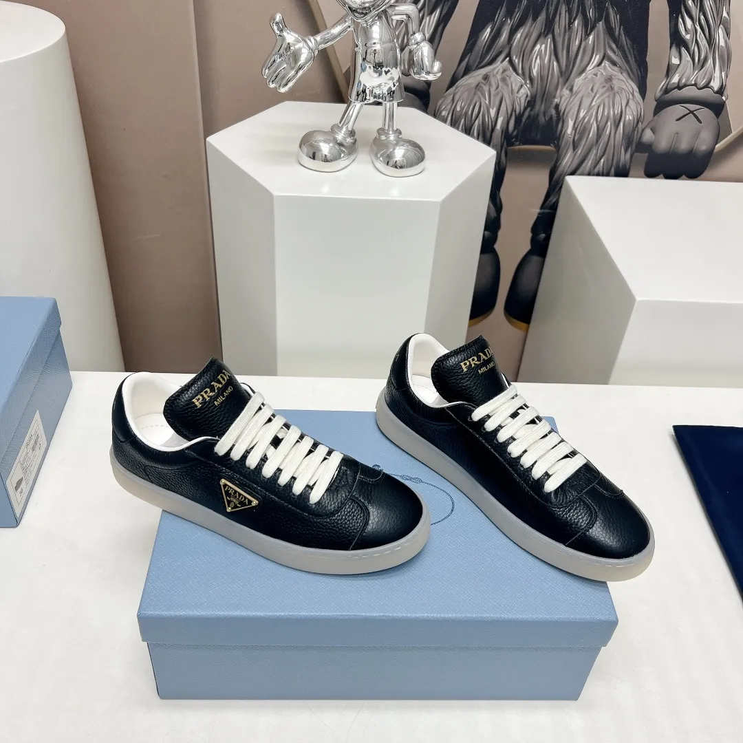 PRADA プラダ ブラック トライアングルロゴカジュアルシューズ ホワイト - 画像 (5)