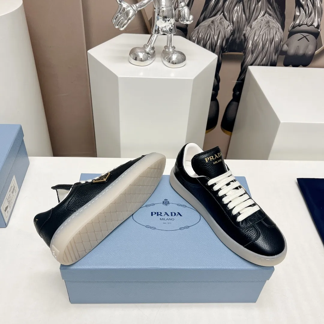 PRADA プラダ ブラック トライアングルロゴカジュアルシューズ ホワイト - 画像 (10)