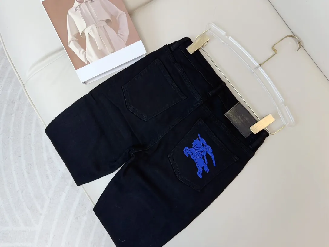 BURBERRY新作ズボン - 画像 (5)