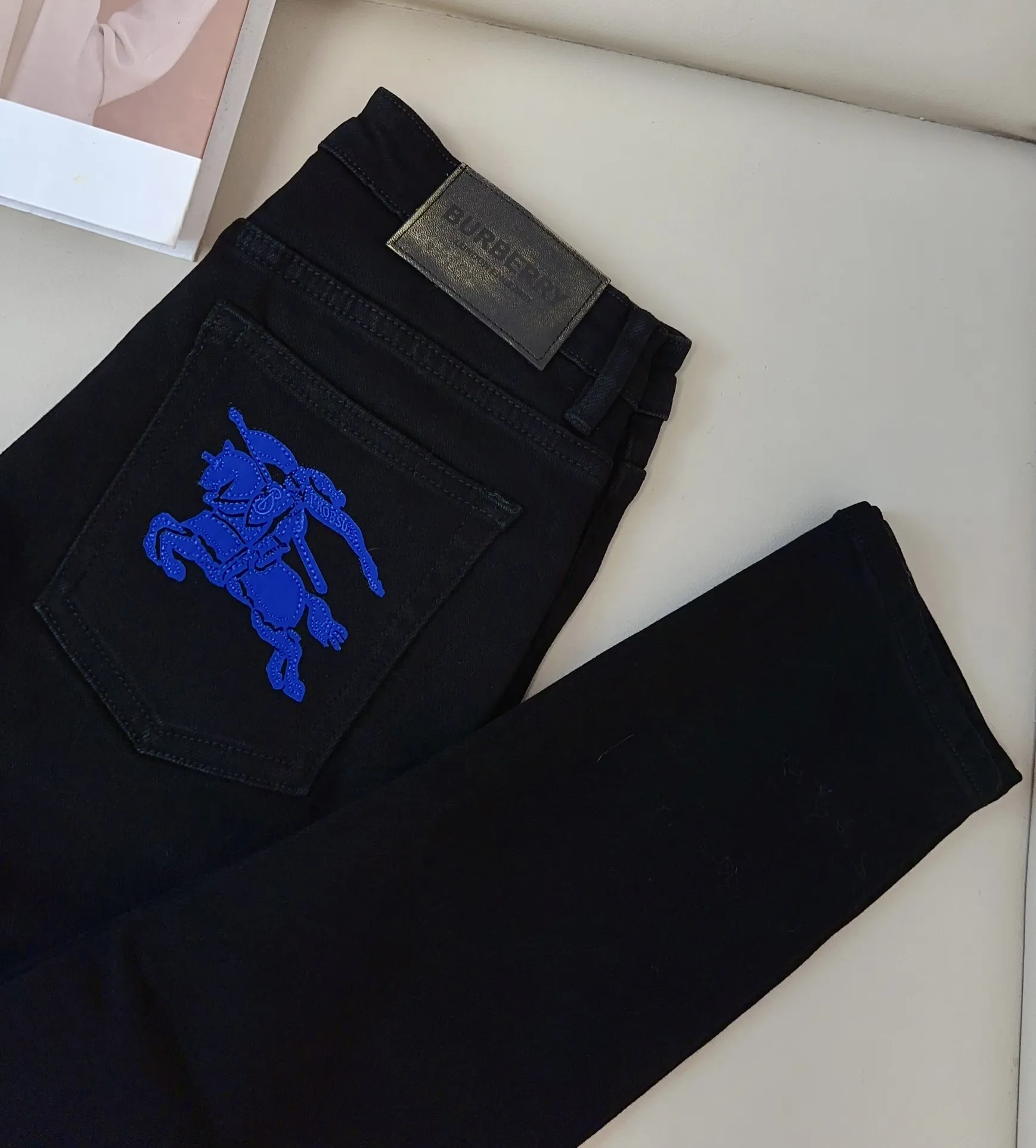 BURBERRY新作ズボン - 画像 (7)