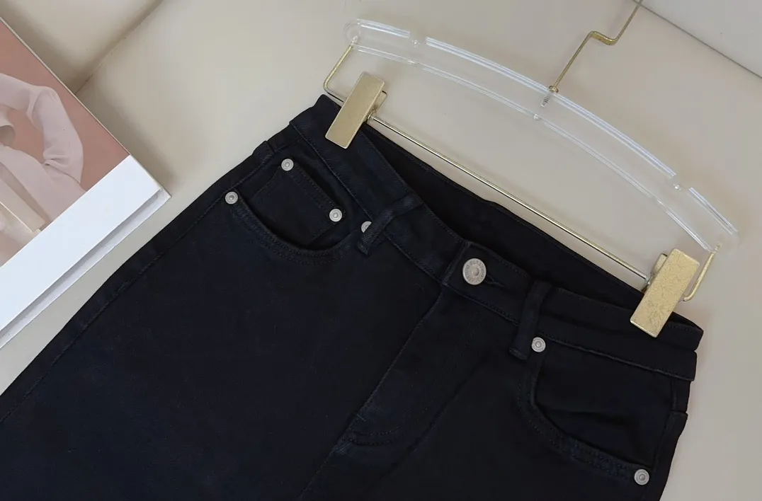 BURBERRY新作ズボン - 画像 (8)