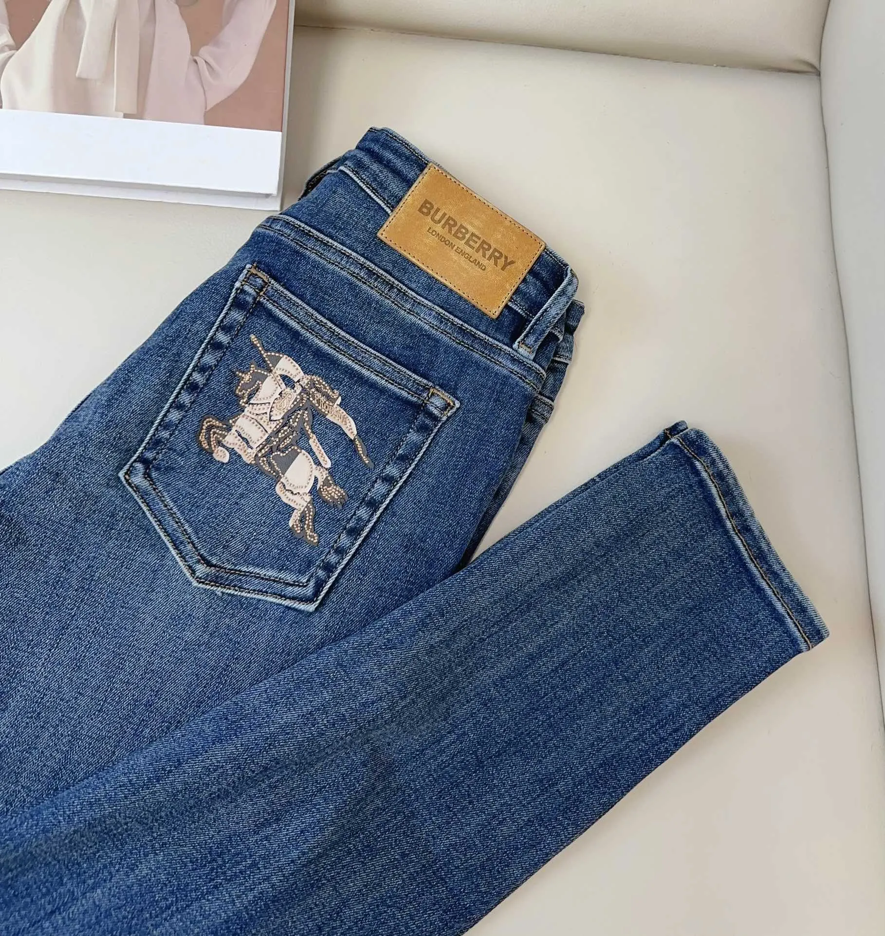 BURBERRY新作ズボン - 画像 (7)