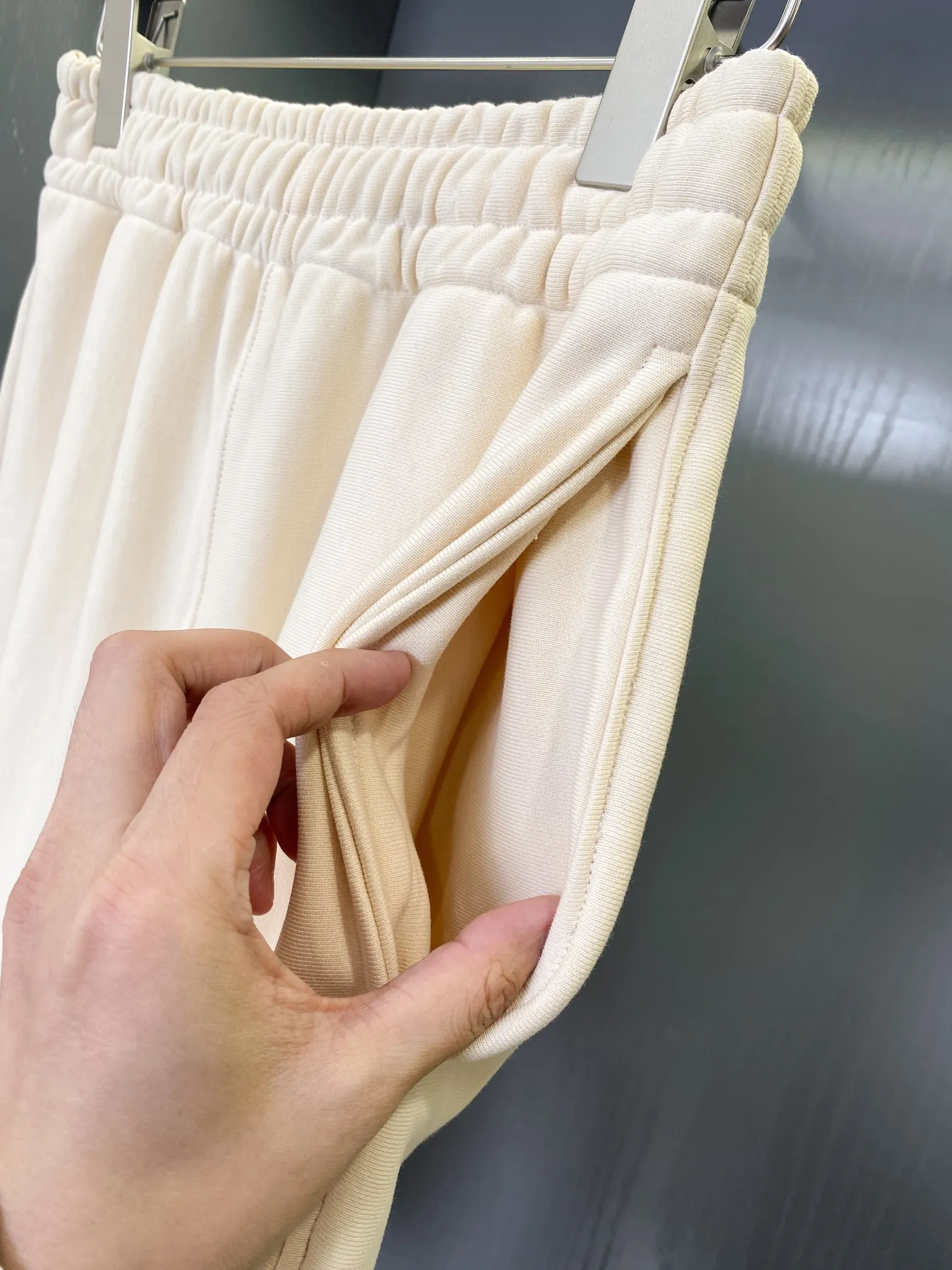 BURBERRY ベージュ コットンショーツ 限定デザイン - 画像 (9)