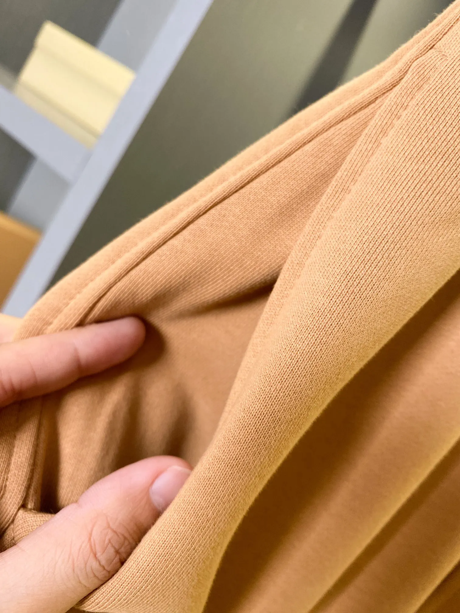 BURBERRY カーキ色 刺繍デザインショーツ - 画像 (6)