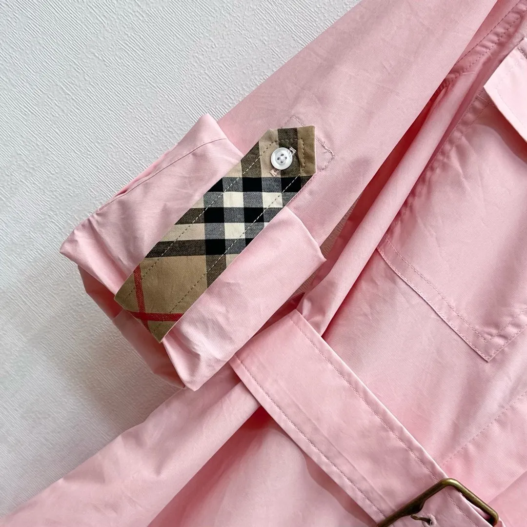 BURBERRY新作ピンク中くらいの長さトレンチコート - 画像 (4)