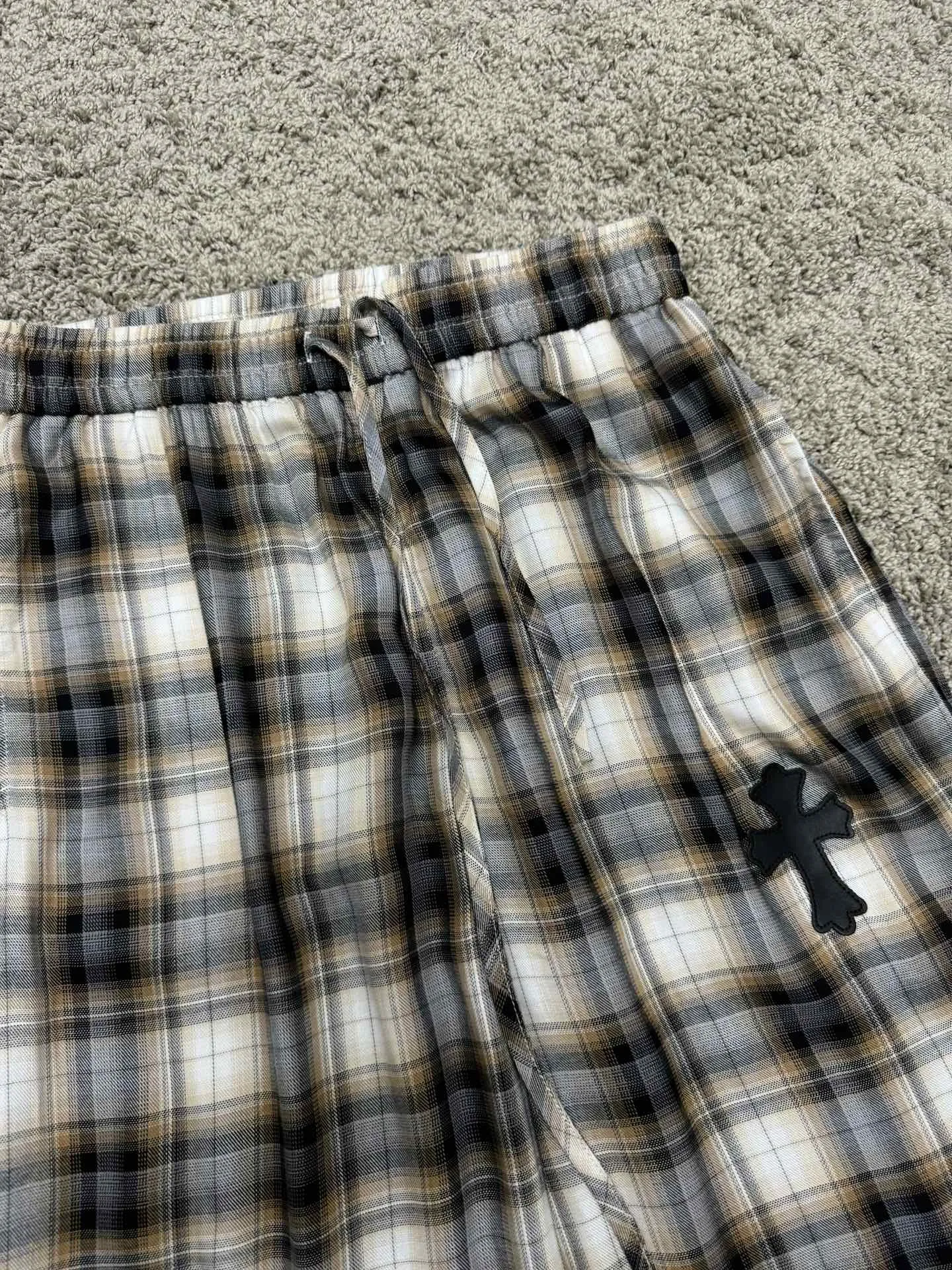Chrome Hearts 休閒格子ズボン黒チェックスタイル - 画像 (6)