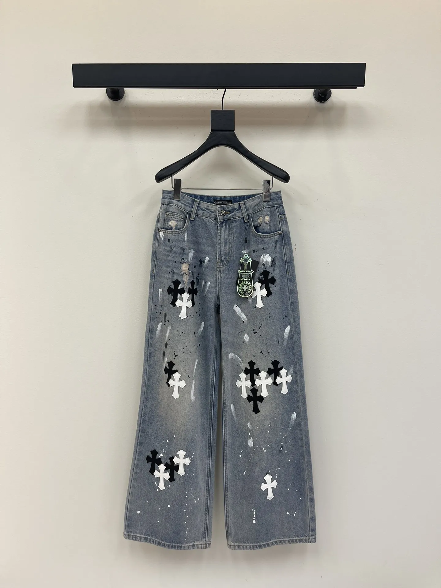 Chrome Hearts 浅蓝十字架刺绣阔腿牛仔裤