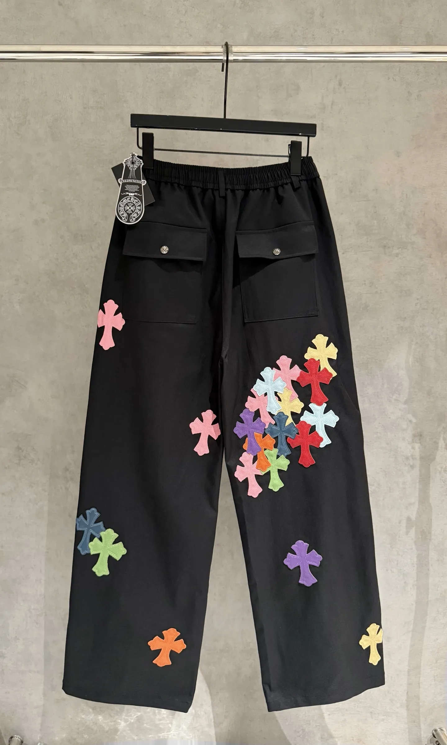 Chrome Hearts 重磅クロスパラシュートパンツ黒ワイド - 画像 (3)