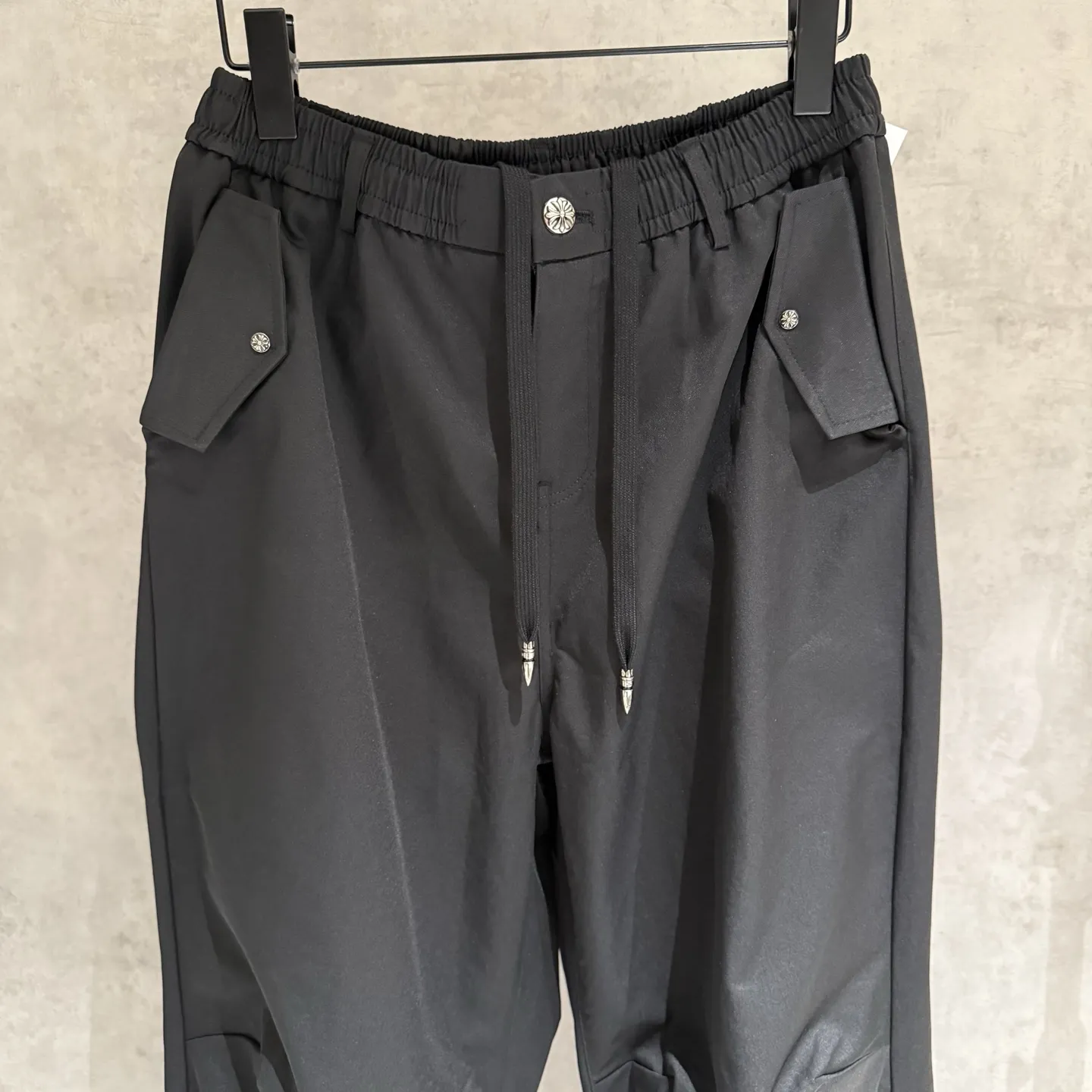 Chrome Hearts 重磅クロスパラシュートパンツ黒ワイド - 画像 (4)
