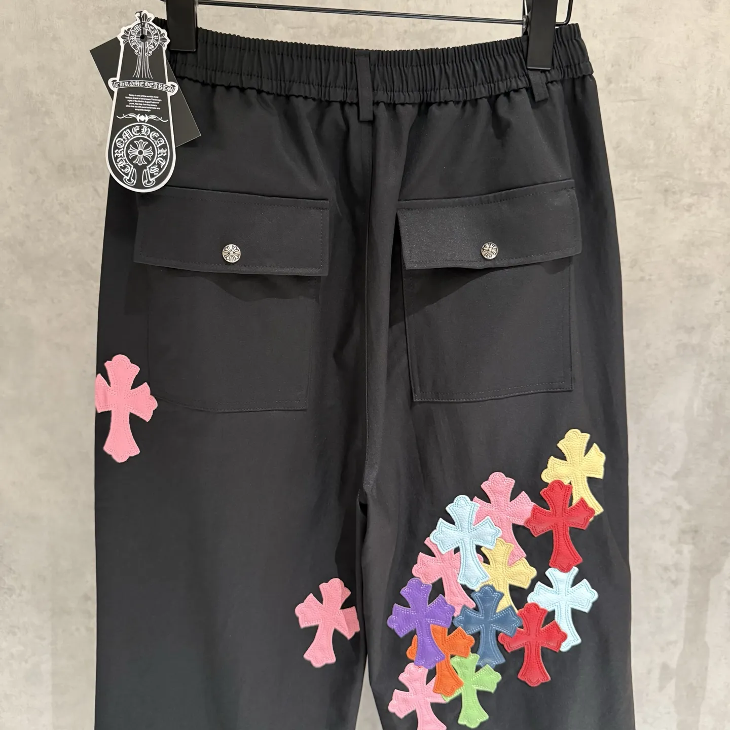 Chrome Hearts 重磅クロスパラシュートパンツ黒ワイド - 画像 (5)
