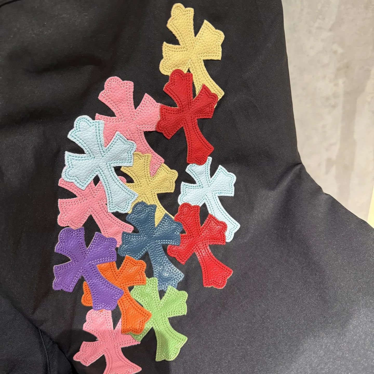 Chrome Hearts 重磅クロスパラシュートパンツ黒ワイド - 画像 (9)