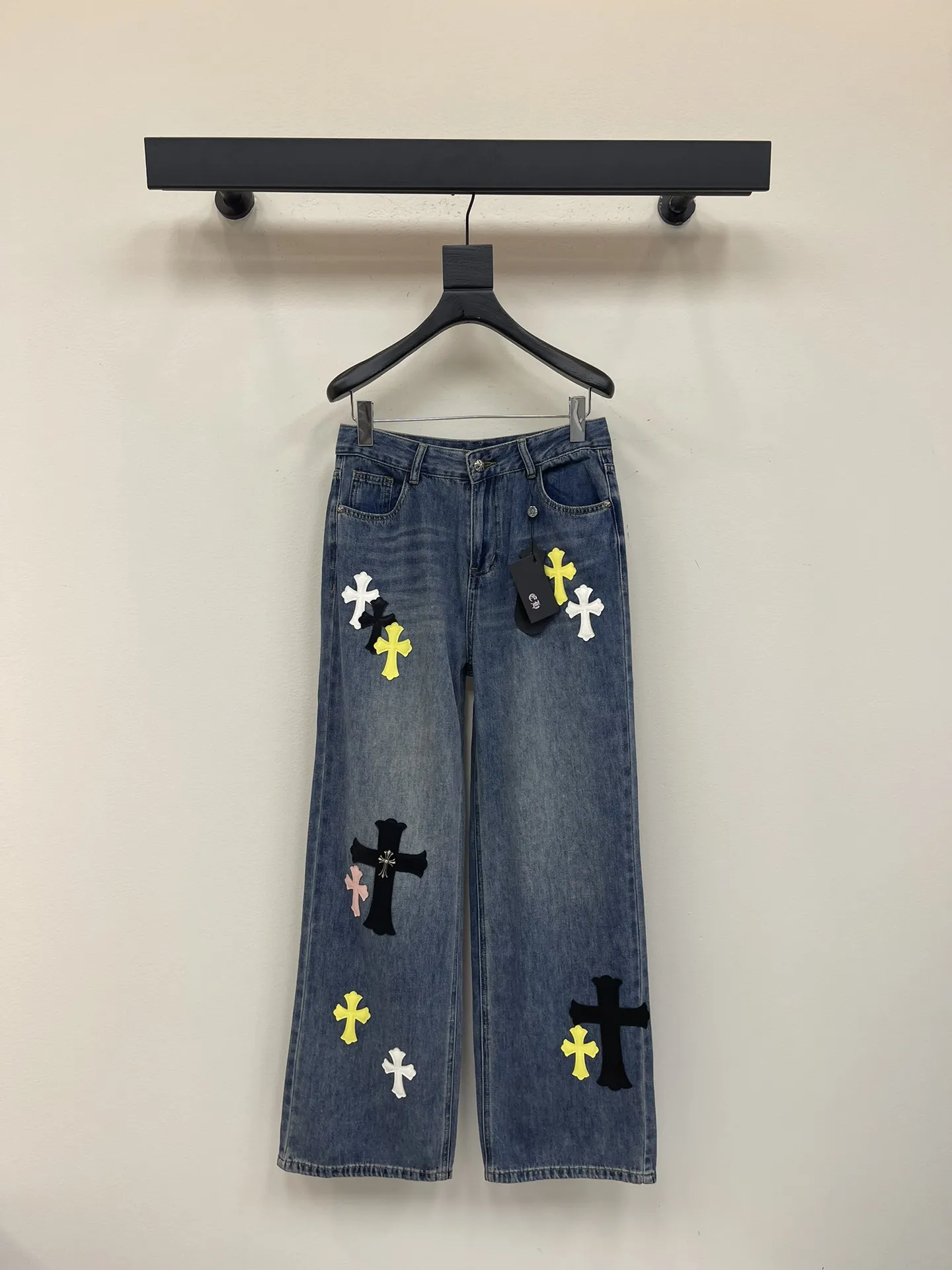 Chrome Hearts ブルー十字架ロゴ直筒ジーンズ