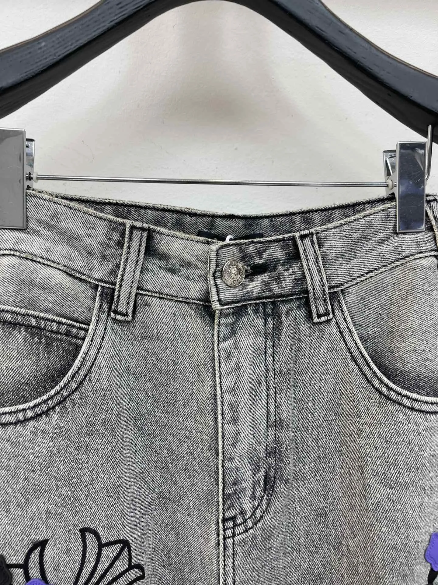 Chrome Hearts クロス柄デニムパンツ グレー - 画像 (3)