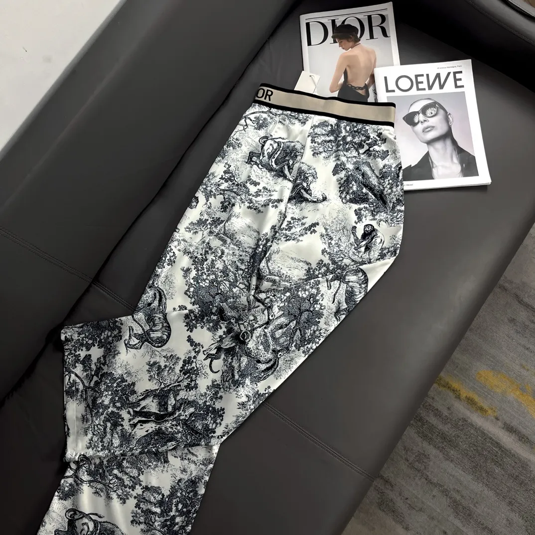 Christian Dior 白黒動物柄リラックスパンツ - 画像 (8)