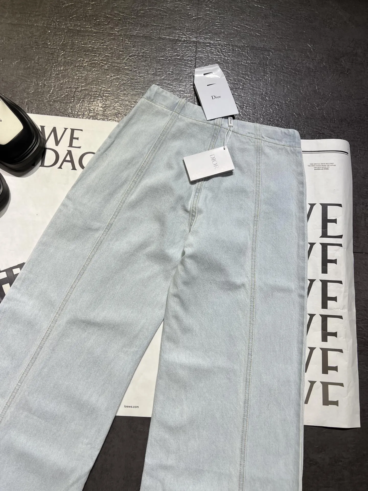 Christian Dior ライトブルー刺繍ワイドパンツ - 画像 (6)