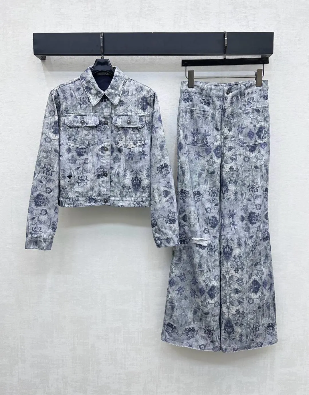 ディオール2025 レーザー花柄ブルーデニムワイドパンツ - 画像 (9)