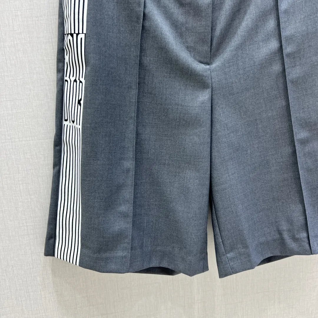 DIOR2025 グレー ボタン柄中ズボン - 画像 (7)