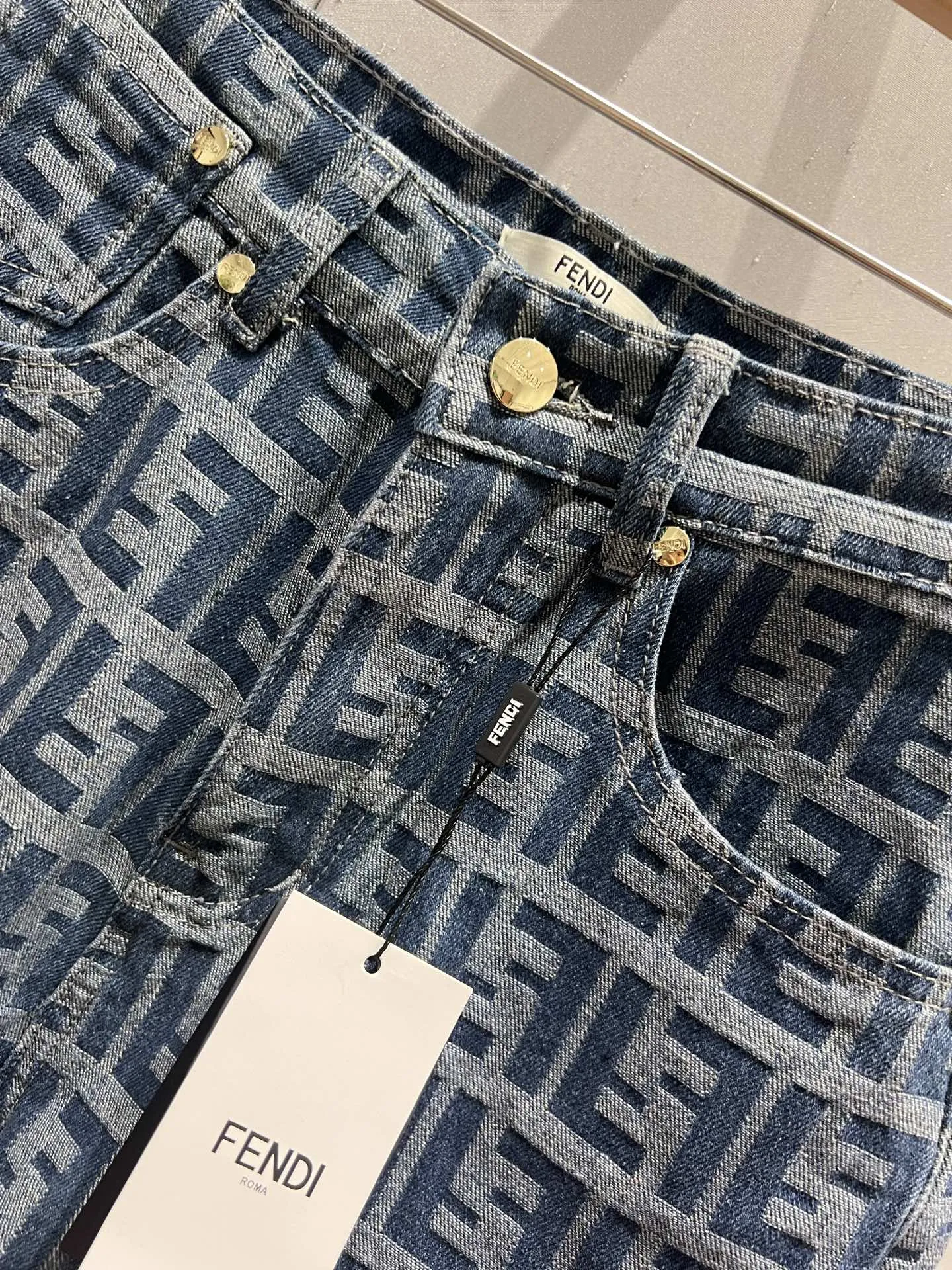 Fendi 2023春夏ブルージーンズショーツSML - 画像 (6)