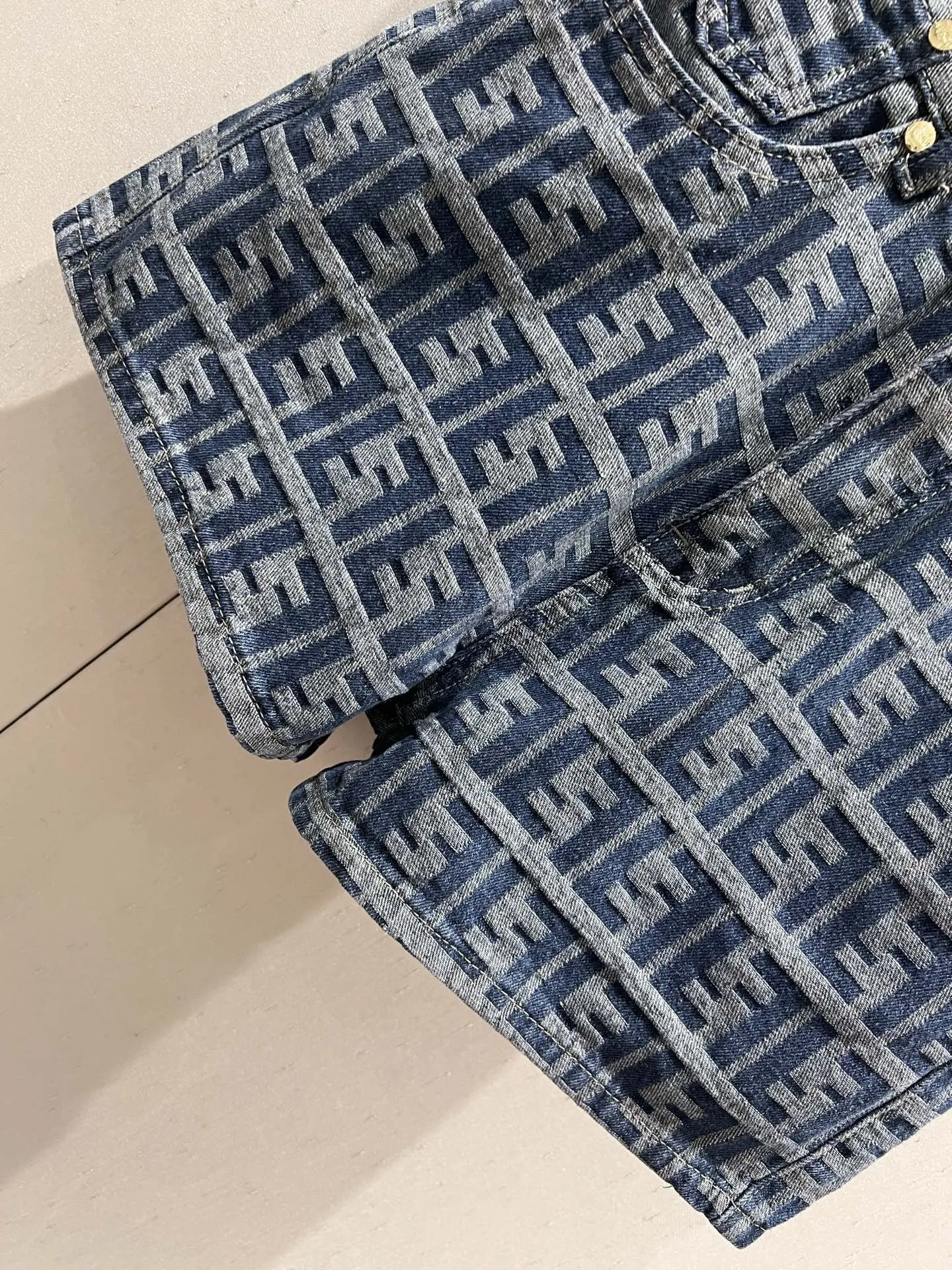 Fendi 2023春夏ブルージーンズショーツSML - 画像 (7)