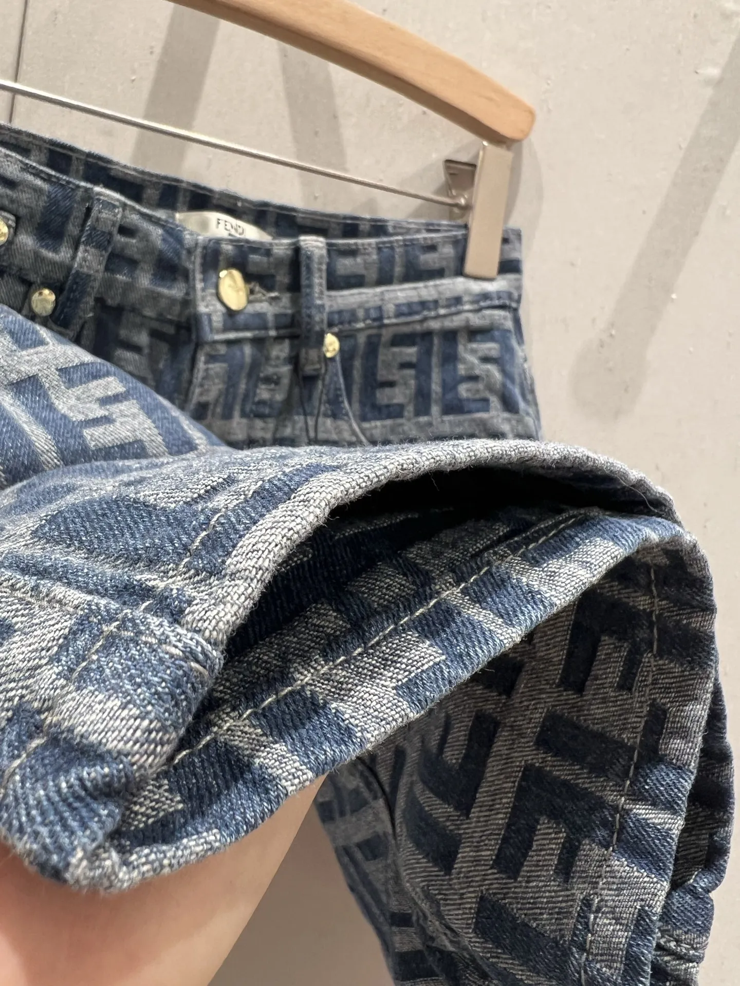 Fendi 2023春夏ブルージーンズショーツSML - 画像 (9)