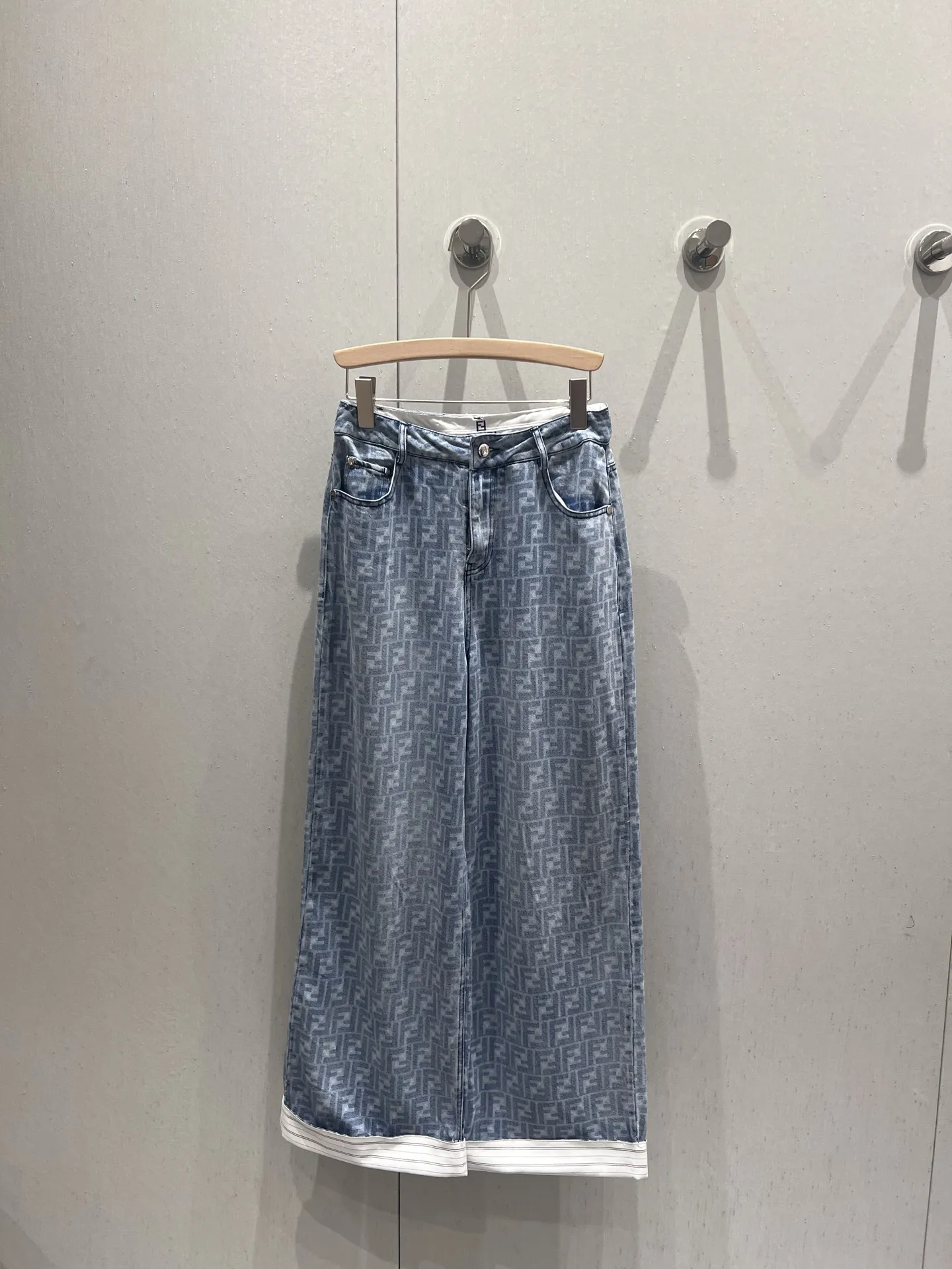 Fendi 2023春夏ブルージーンズワイドパンツ
