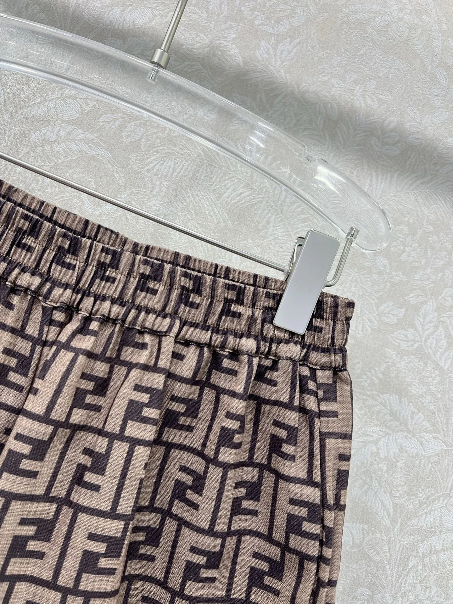 FENDI ブラウン FFプリント ショートパンツ - 画像 (3)