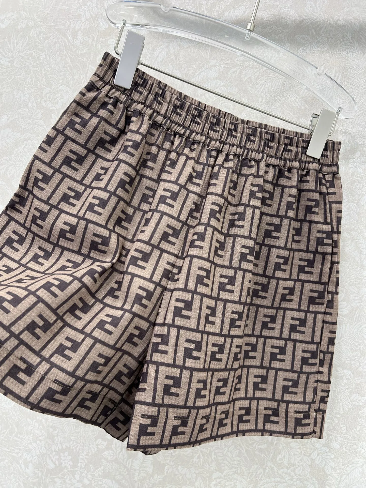 FENDI ブラウン FFプリント ショートパンツ - 画像 (5)