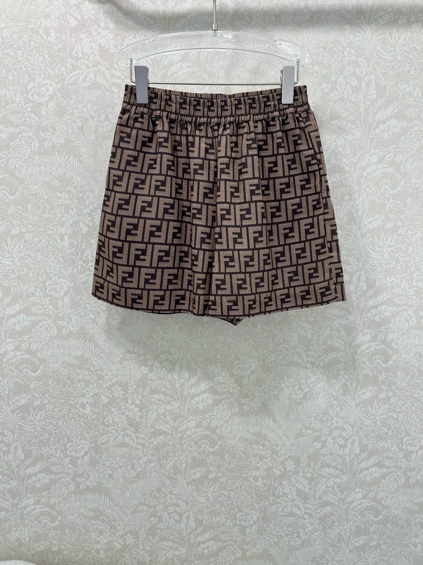 FENDI ブラウン FFプリント ショートパンツ - 画像 (8)