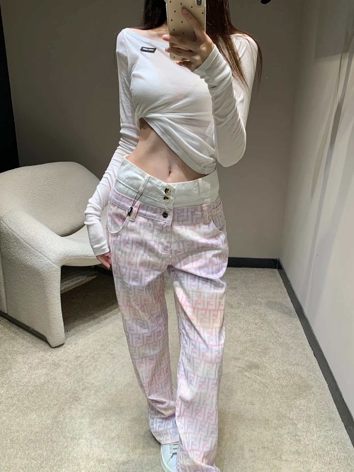 Fendi 25Ss春夏ピンク色字母提花直筒パンツ - 画像 (7)