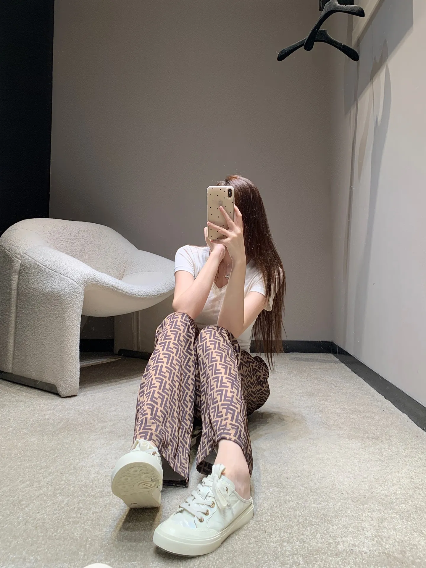 Fendi 25Ss ブラウン織帯ワイドパンツ - 画像 (7)