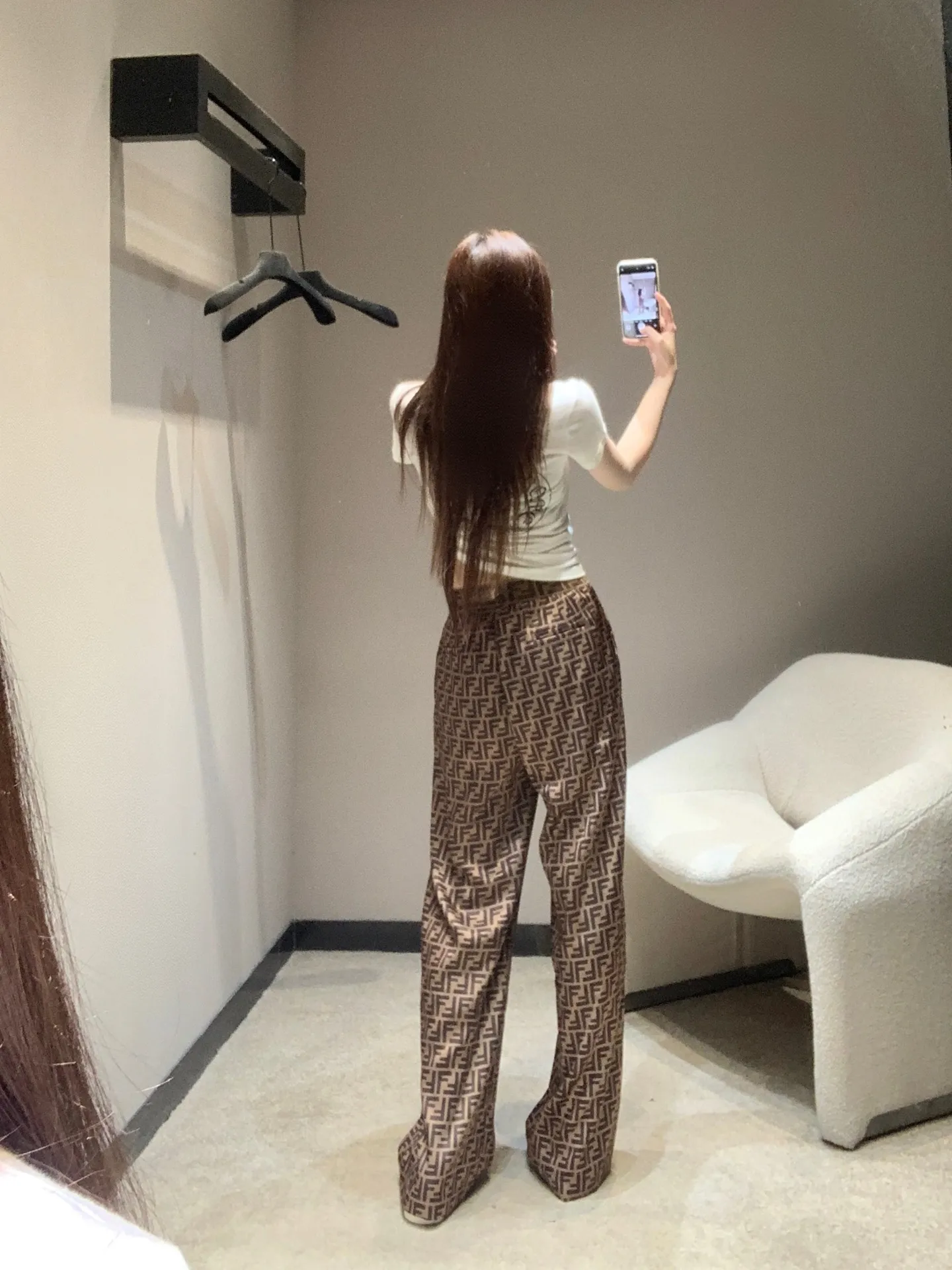 Fendi 25Ss ブラウン織帯ワイドパンツ - 画像 (8)