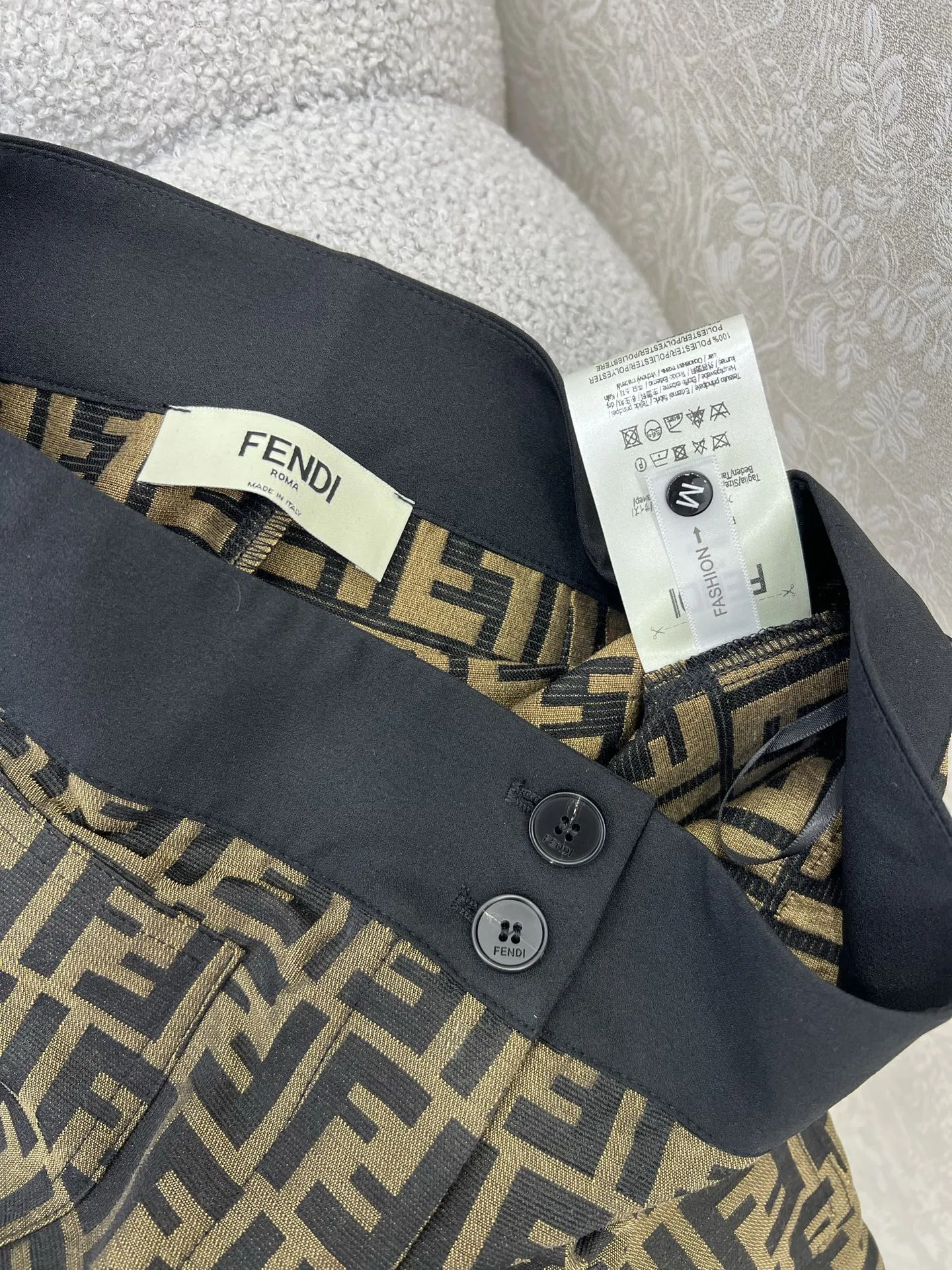 Fendiマイクロラッパズボン黑色SMLサイズ - 画像 (7)